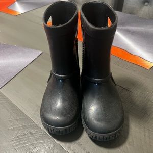Ugg Rain Boots toddler size 9. Girl or Boy